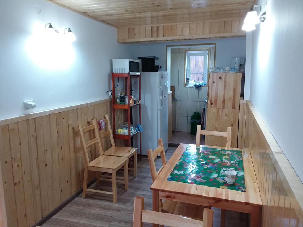 Pensiunea Montan Буштени Экстерьер фото