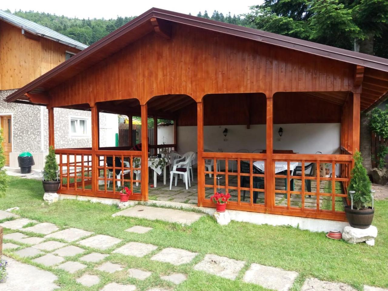 Pensiunea Montan Буштени Экстерьер фото
